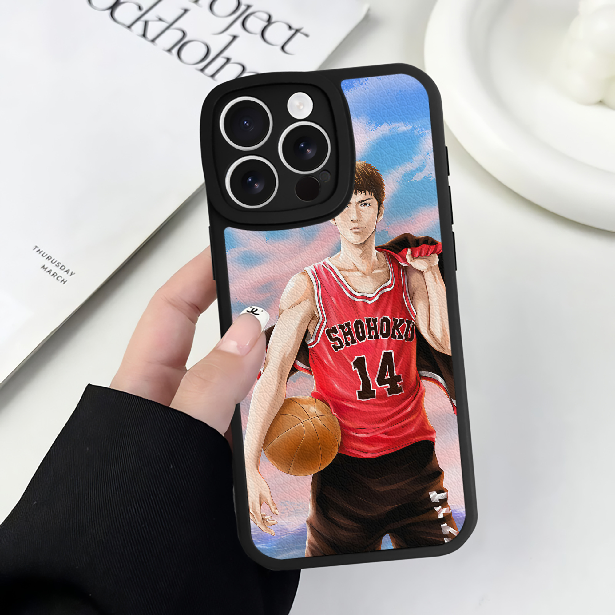 （画像用） SLAM DUNK／スラムダンク 【iPhone 16シリーズ対応】シリコンスマホケース（レザー調） 材質：シリコン